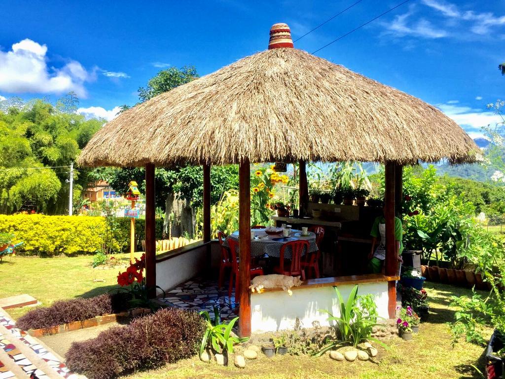 Coliving La Boira Panzió Jardin Kültér fotó