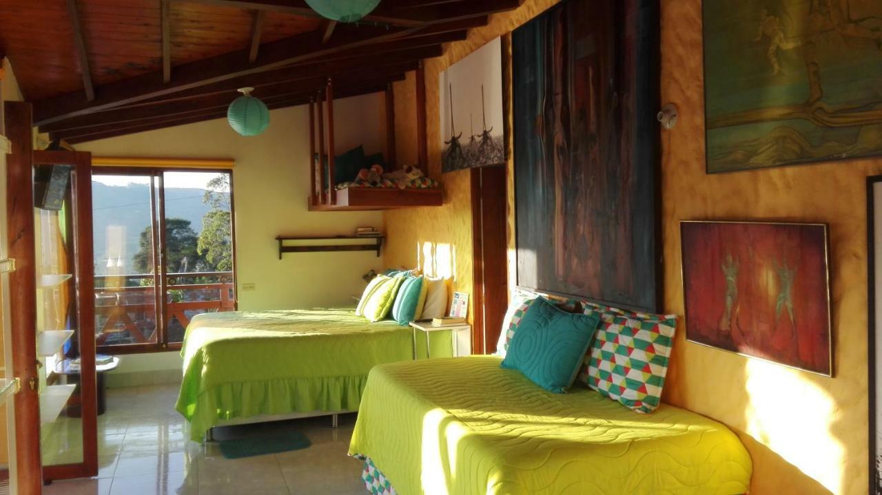 Coliving La Boira Panzió Jardin Kültér fotó
