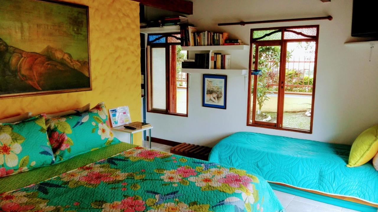 Coliving La Boira Panzió Jardin Kültér fotó